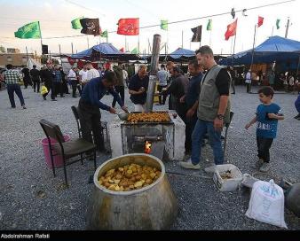 اعزام 3260 کامیون حامل مواکب از مرز مهران به عراق