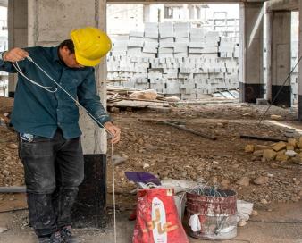 کسری ۳۴۰ میلیارد تومانی تأمین اجتماعی برای پرداخت حق بیمه کارگران ساختمانی